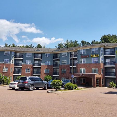 Smart Suites On The Hill South Burlington Eksteriør bilde