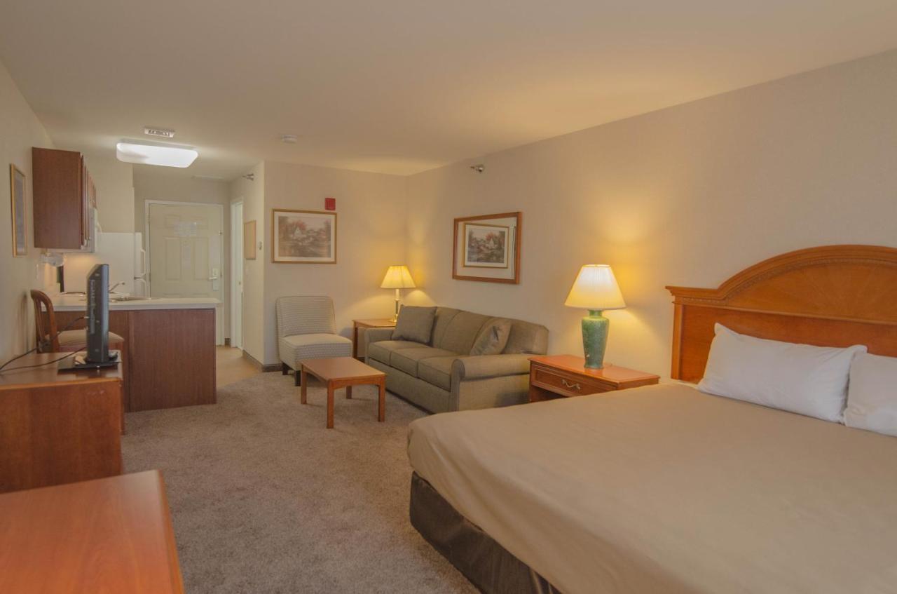 Smart Suites On The Hill South Burlington Eksteriør bilde